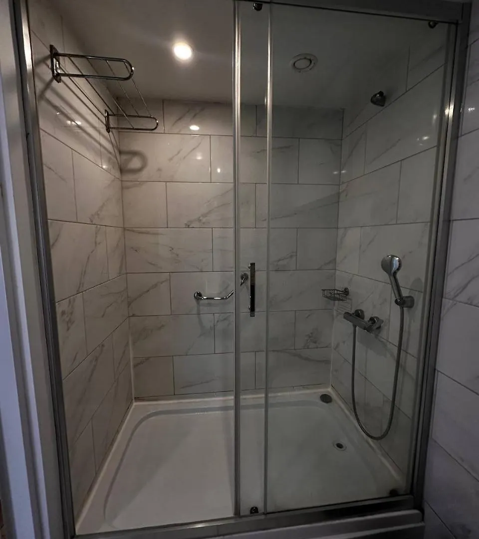 Hotel Century Batumi 0*,